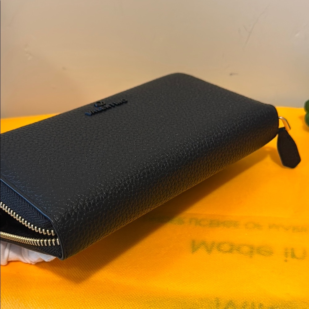 NEW✨Valentino Continental Leather Zip Wallet by Mario Valentino - Picture 10 of 10